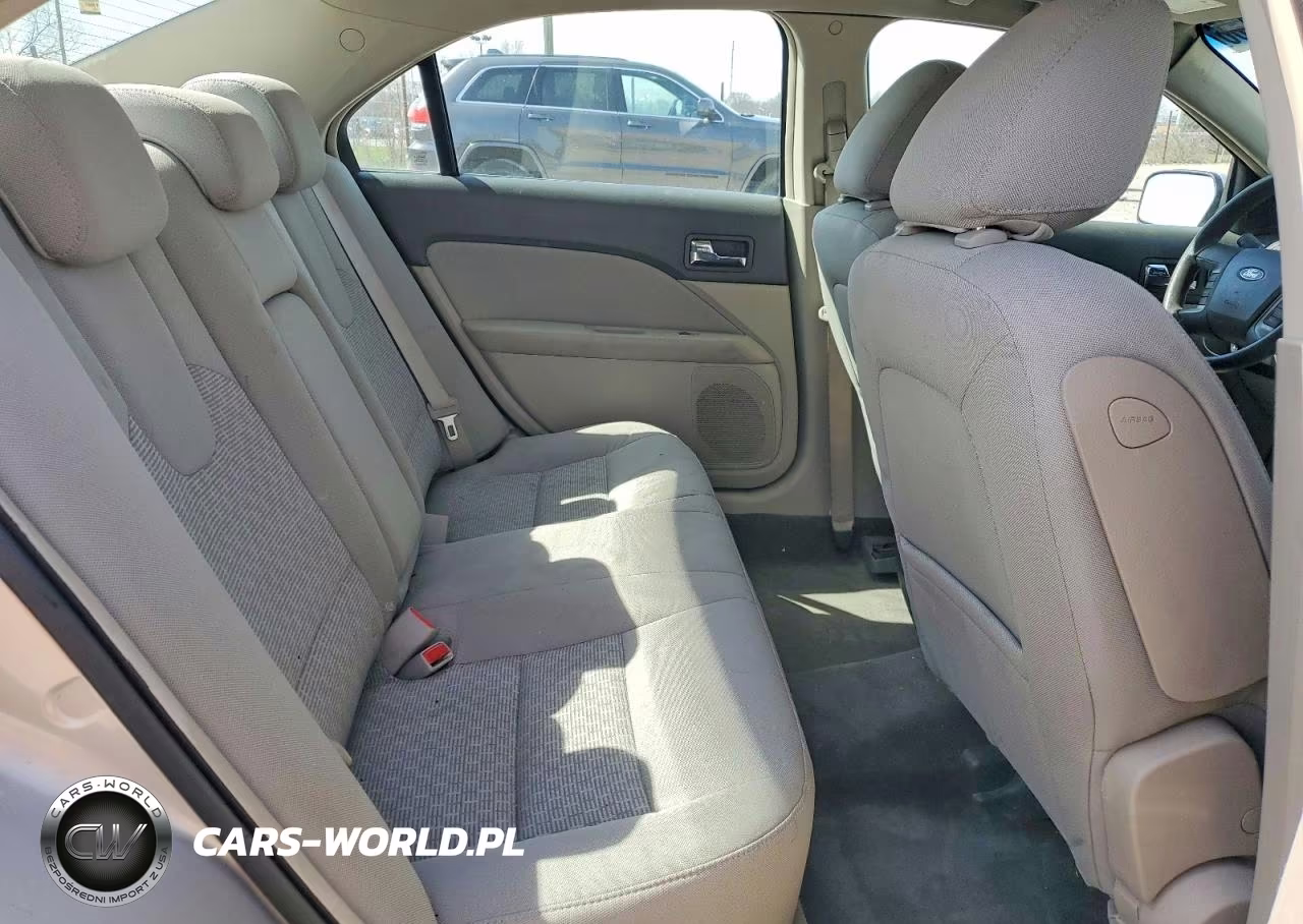 2010 Ford Fusion Se VIN:3FAHP0HA7AR409728 - 10