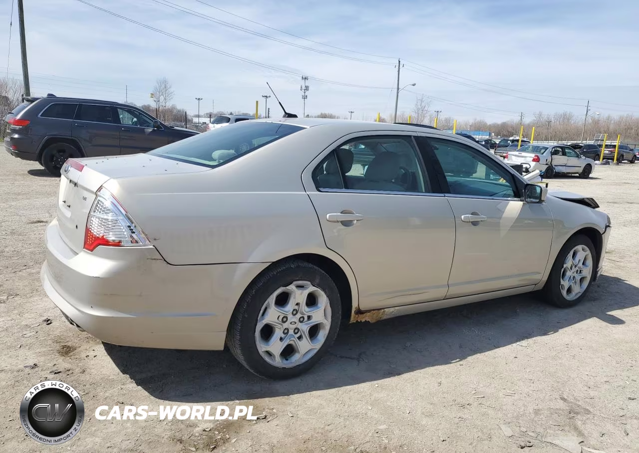 2010 Ford Fusion Se VIN:3FAHP0HA7AR409728 - 3