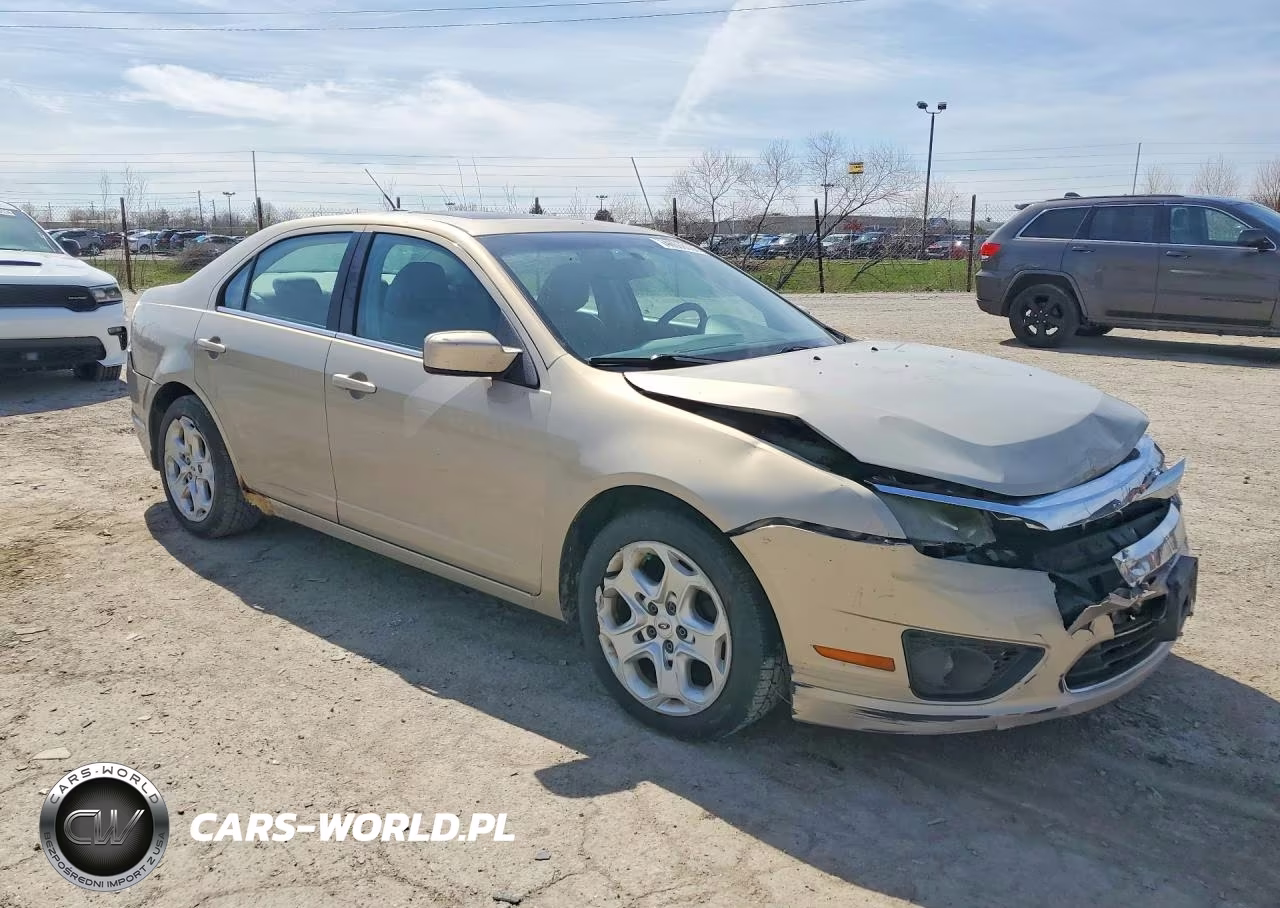 2010 Ford Fusion Se VIN:3FAHP0HA7AR409728 - 4