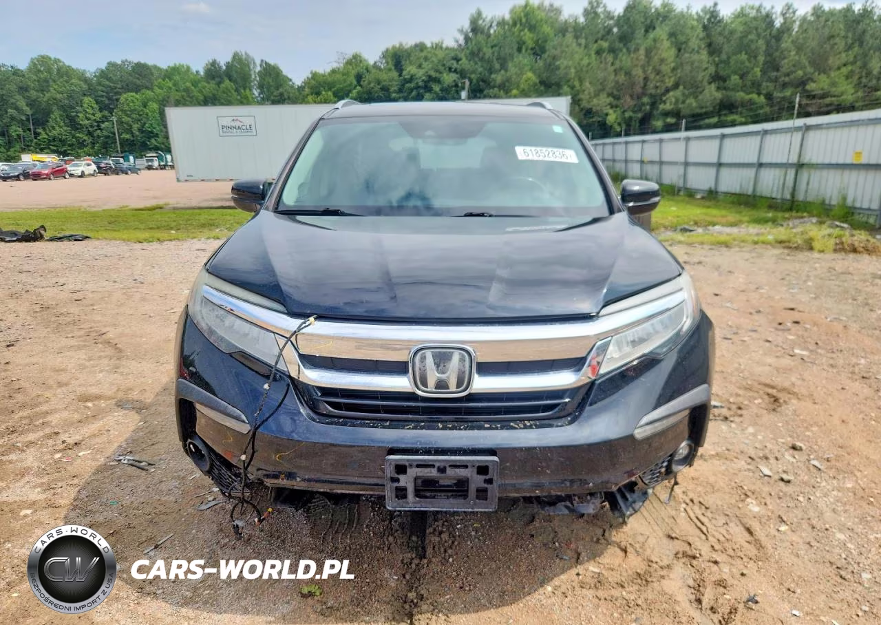 2019 Honda Pilot Touring VIN:5FNYF5H68KB000999 - 5