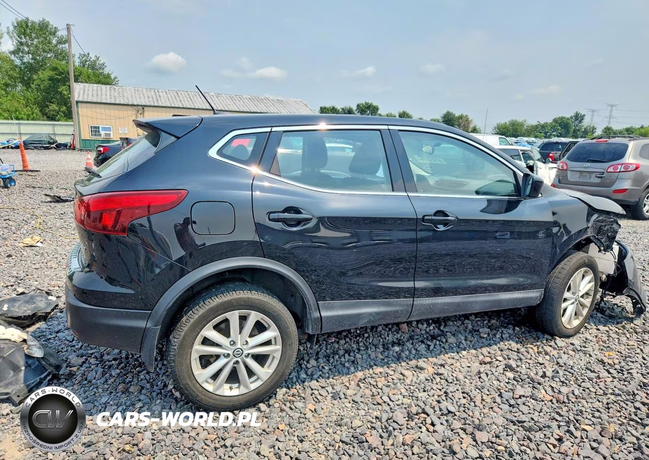 2019 Nissan Rogue Sport S VIN:JN1BJ1CR6KW345736 - 3