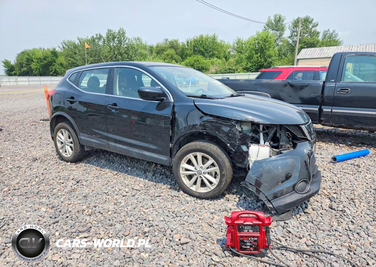 2019 Nissan Rogue Sport S VIN:JN1BJ1CR6KW345736 - 4