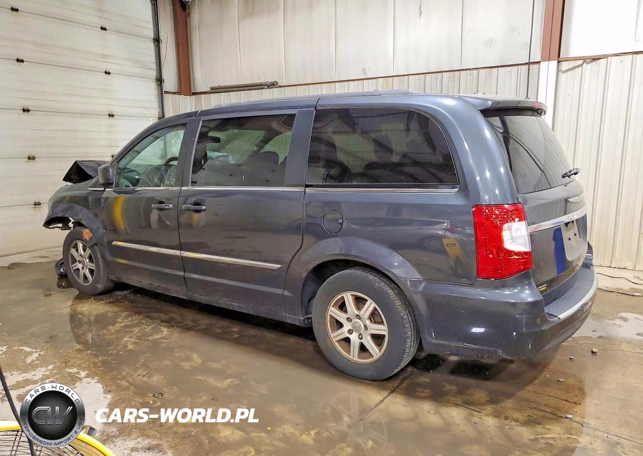 2011 Chrysler Town & Country Touring VIN:2A4RR5DG3BR647223 - 2