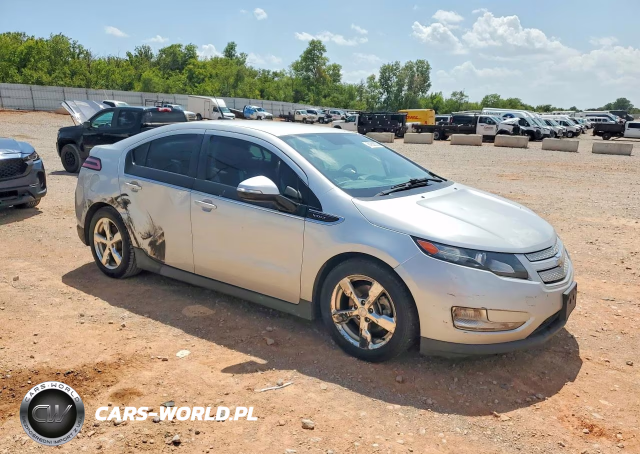 2013 Chevrolet Volt VIN:1G1RD6E49DU145183 - 4