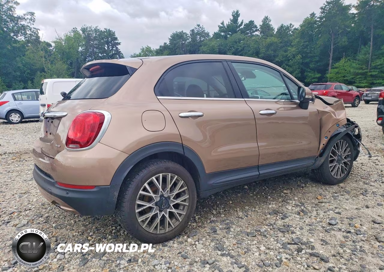 2018 Fiat 500X Lounge VIN:ZFBCFYDB6JP679631 - 3