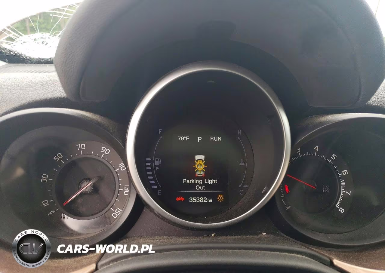 2018 Fiat 500X Lounge VIN:ZFBCFYDB6JP679631 - 9