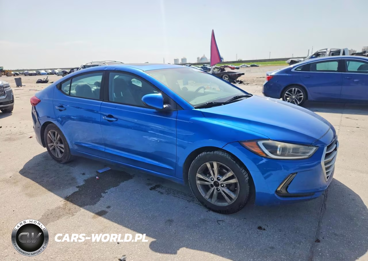 2018 Hyundai Elantra Value Edition VIN:5NPD84LFXJH261058 - 4