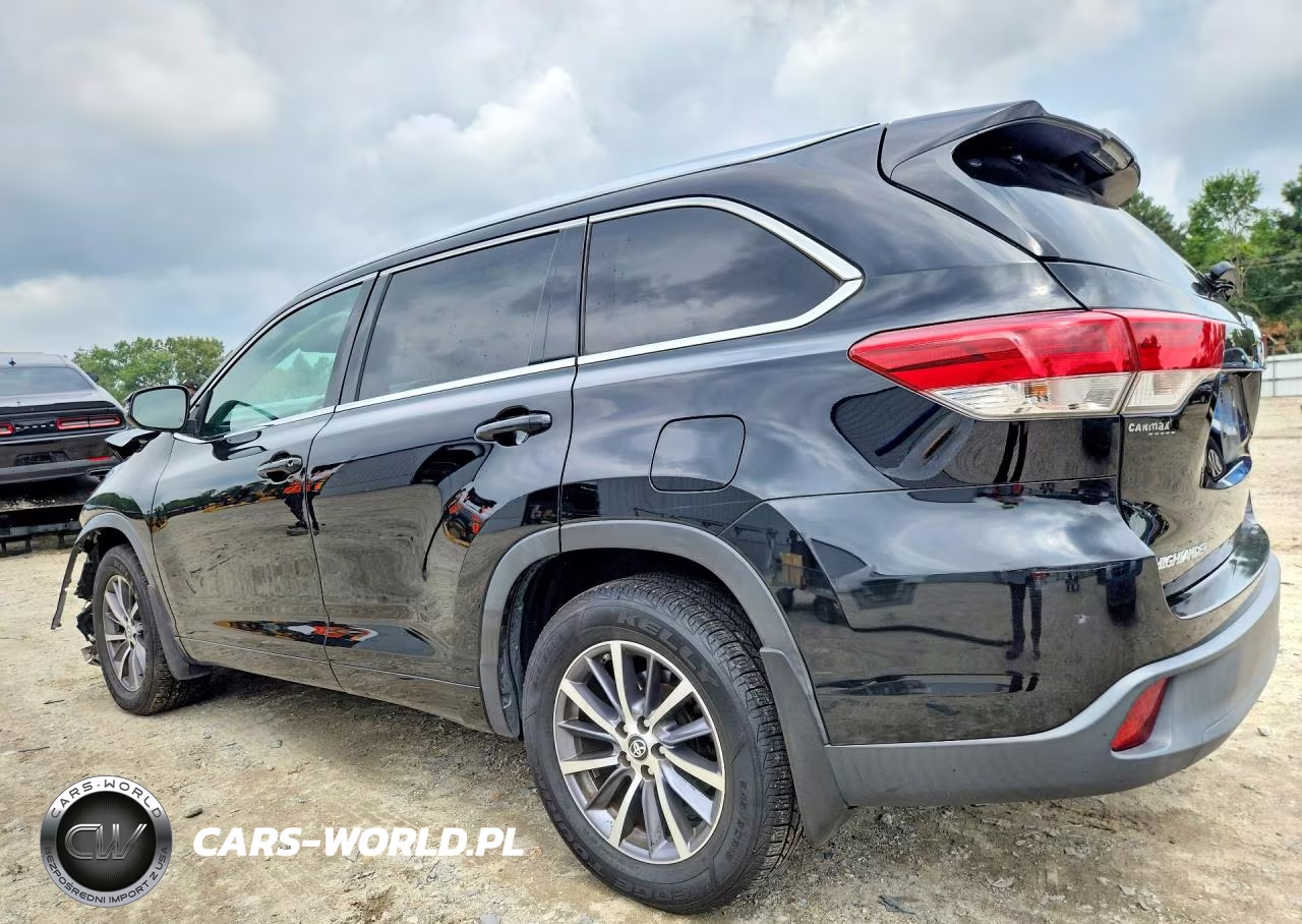 2017 Toyota Highlander Xle VIN:5TDJZRFH9HS460911 - 2