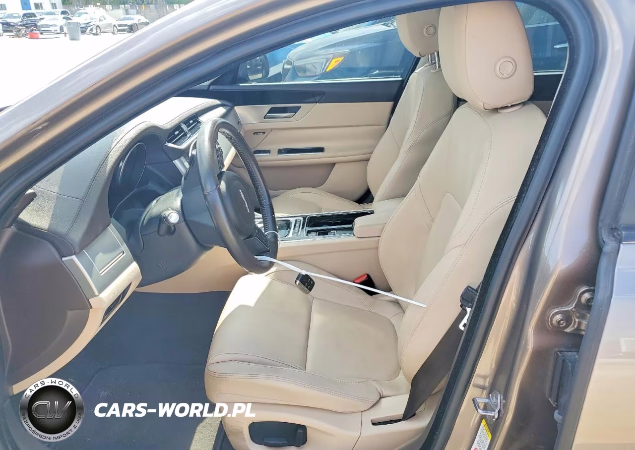 2017 Jaguar Xf Premium VIN:SAJBD4BV0HCY32964 - 7