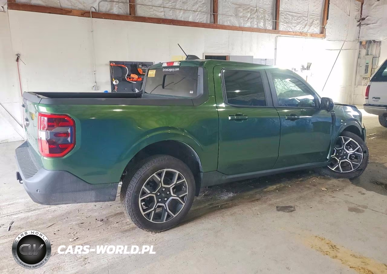 2025 Ford Maverick Lariat VIN:3FTTW8SA8SRB34192 - 3