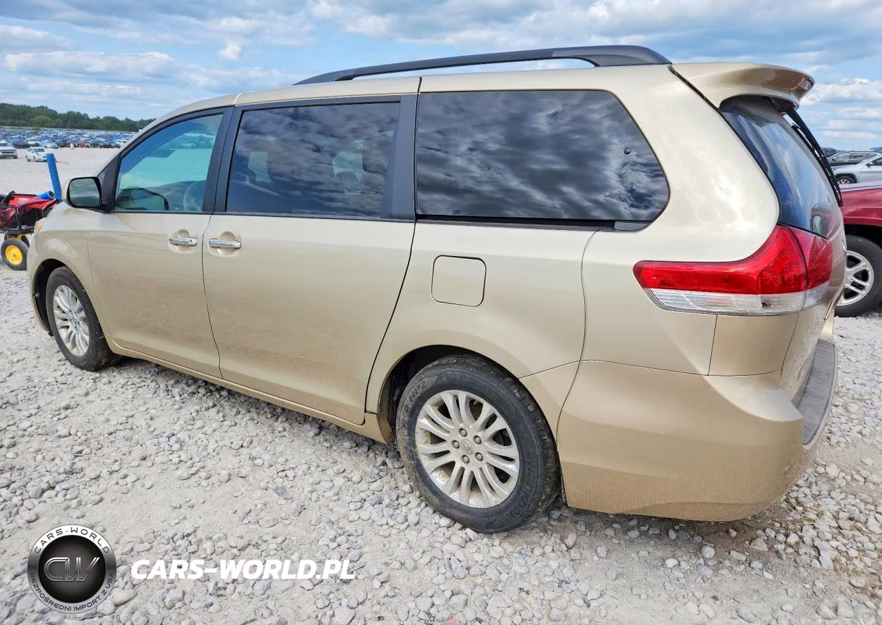 2013 Toyota Sienna Xle 8-Passenger VIN:5TDYK3DC0DS353053 - 2