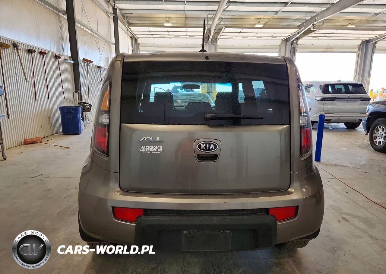 2010 Kia Soul + VIN:KNDJT2A29A7061735 - 6