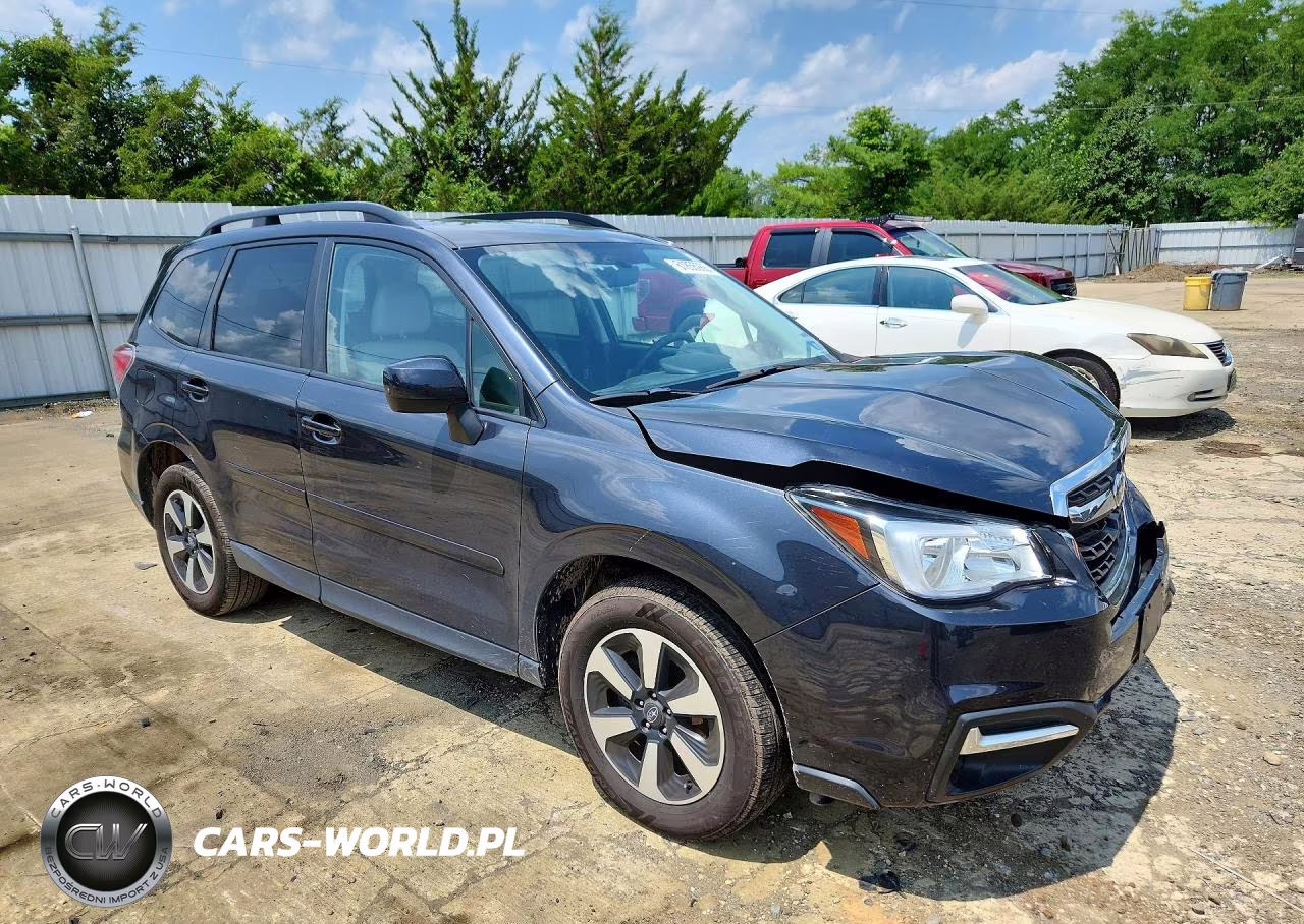 2018 Subaru Forester 2.5I Premium VIN:JF2SJADC6JH613602 - 4