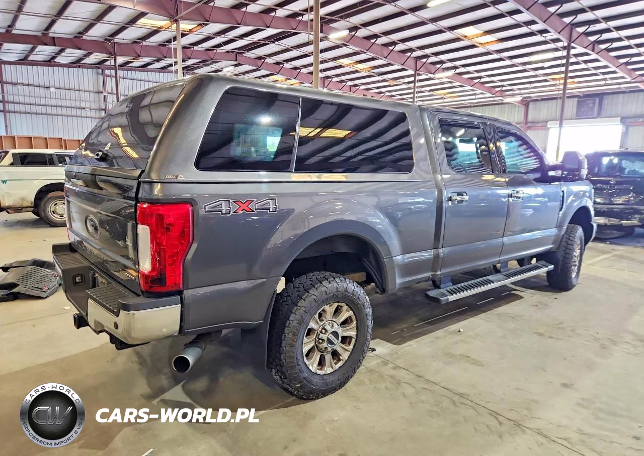 2017 Ford F250 Super Duty VIN:1FT7W2B64HED56377 - 3
