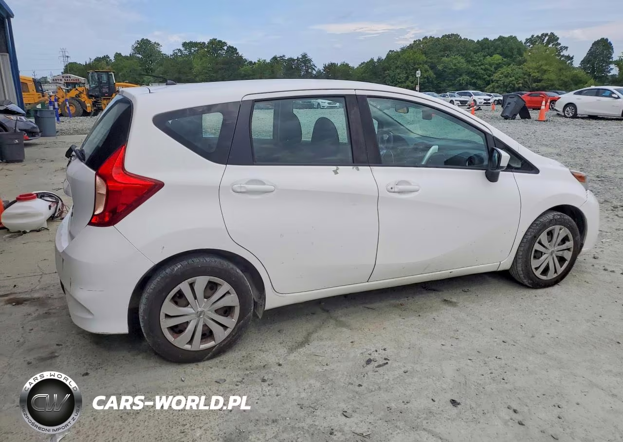 2017 Nissan Versa Note S Plus VIN:3N1CE2CP8HL358144 - 3
