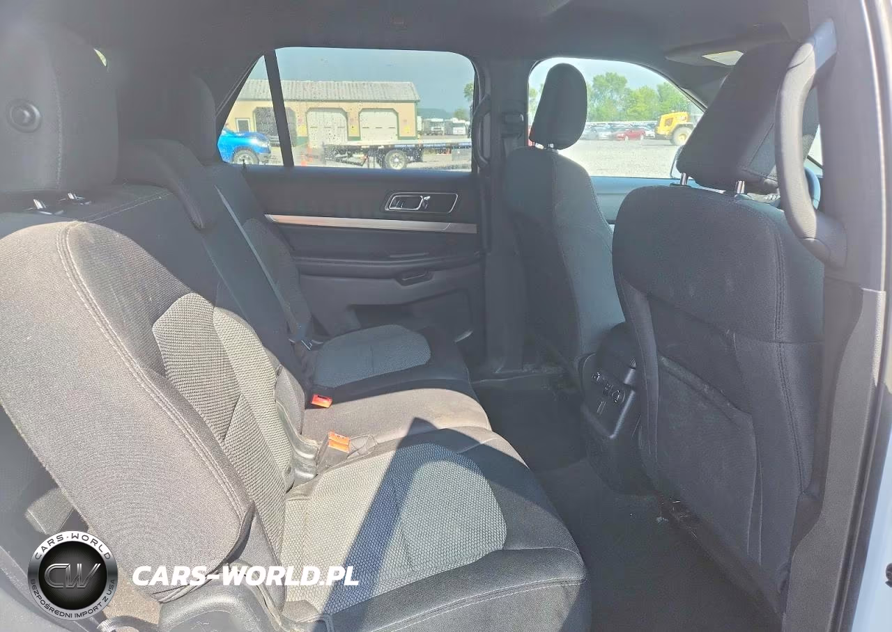 2019 Ford Explorer Xlt VIN:1FM5K8D87KGA36451 - 10