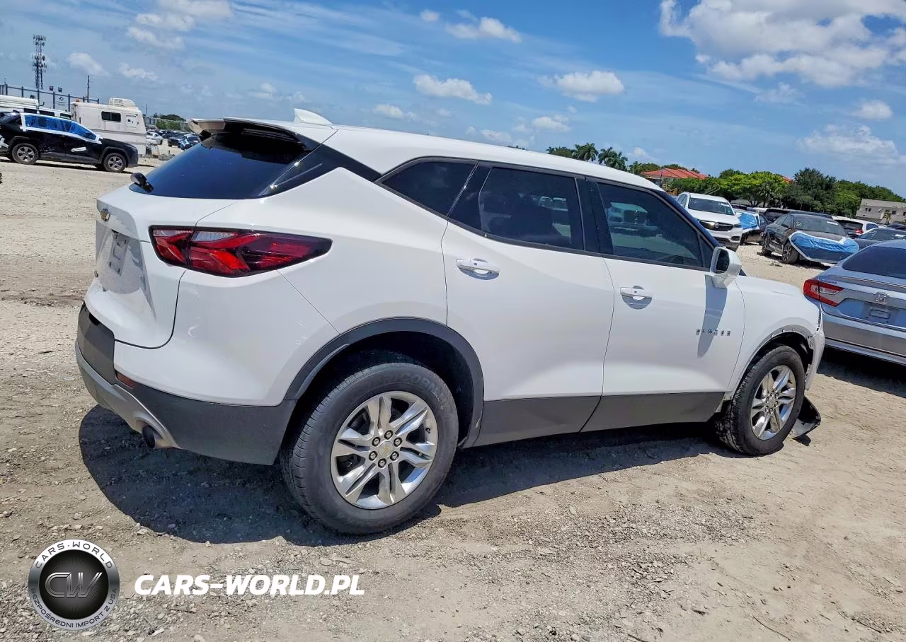 2019 Chevrolet Blazer 1Lt VIN:3GNKBBRA4KS695421 - 3