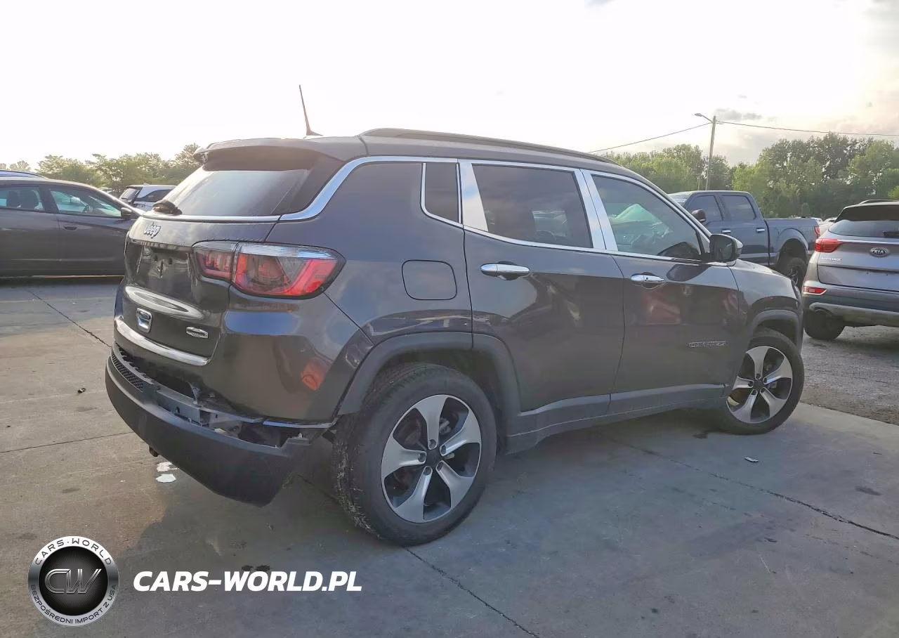 2019 Jeep Compass Latitude VIN:3C4NJCBB7KT750441 - 3