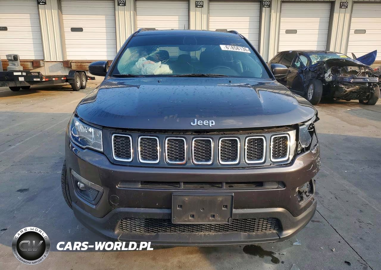 2019 Jeep Compass Latitude VIN:3C4NJCBB7KT750441 - 5