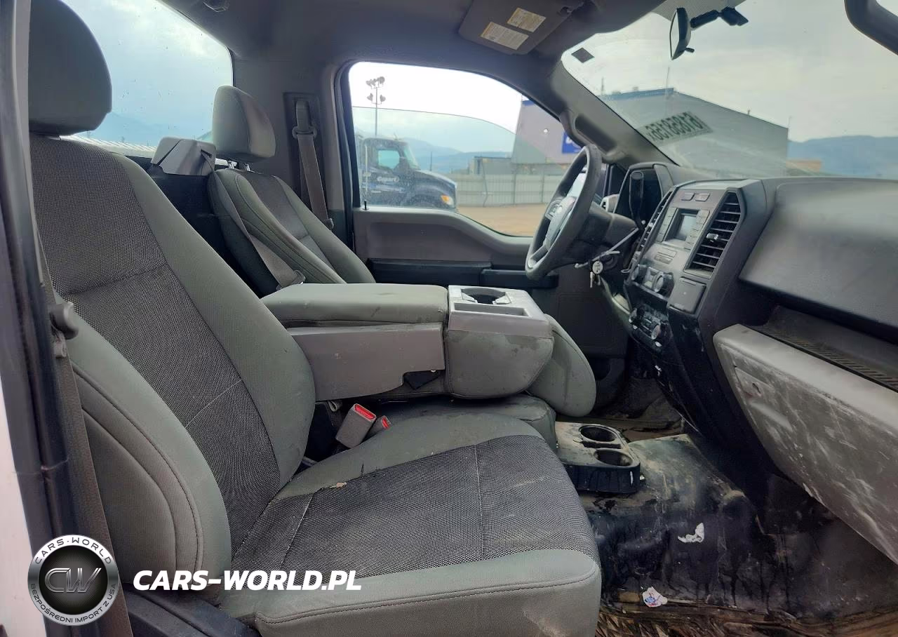 2016 Ford F150 VIN:1FTMF1C87GKF25644 - 10