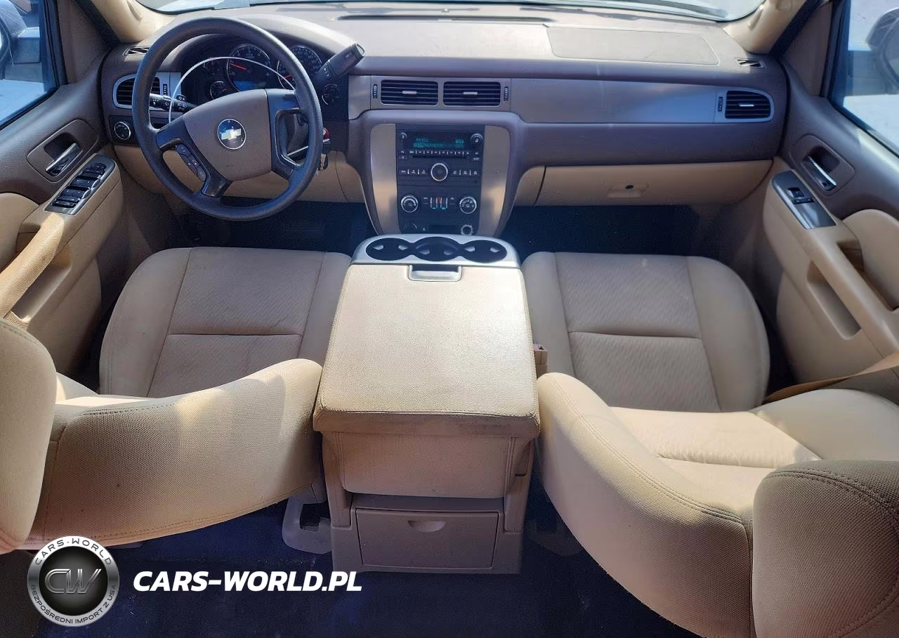 2010 Chevrolet Suburban C1500 Ls VIN:1GNUCHE09AR124093 - 8
