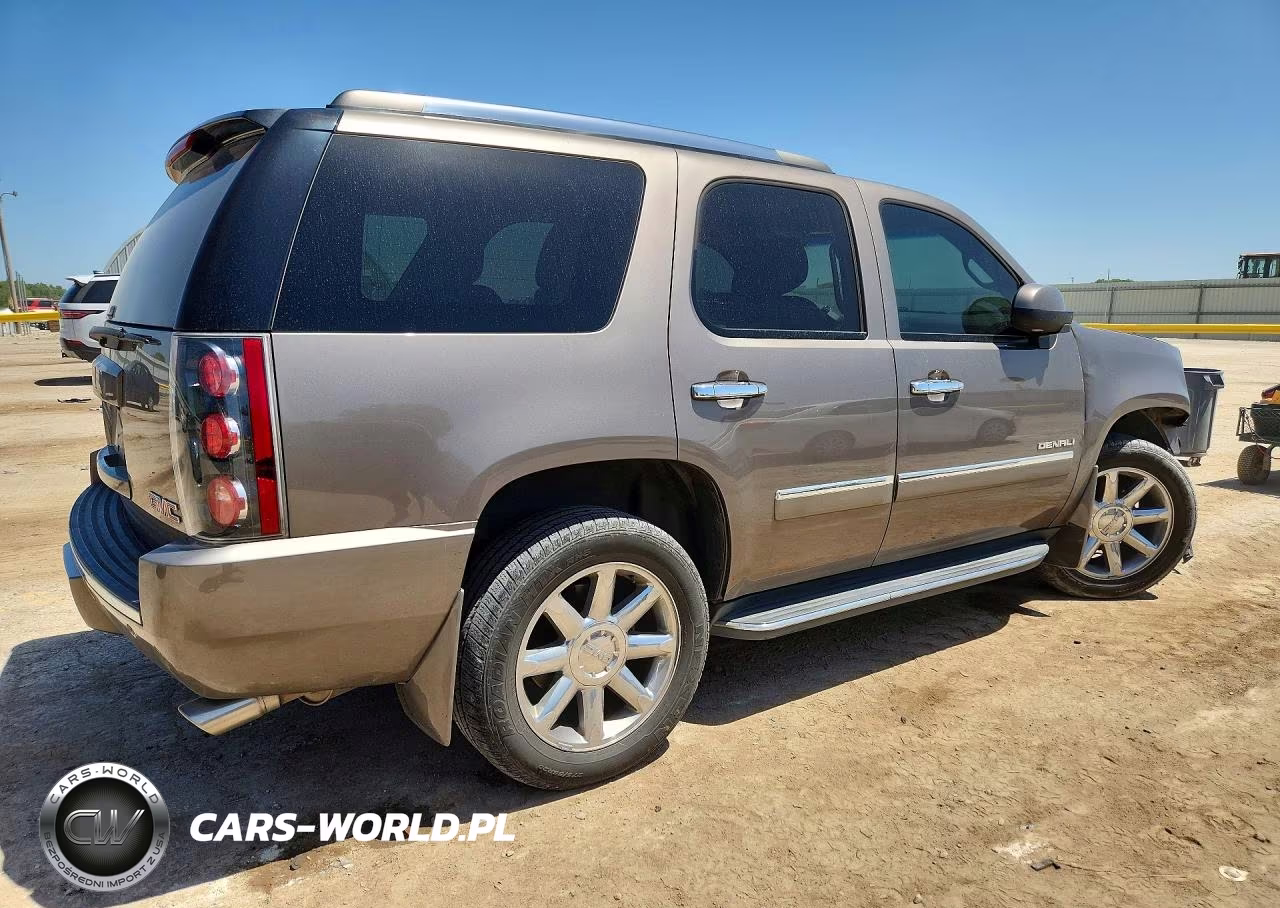 2014 GMC Yukon Denali VIN:1GKS2EEF3ER247291 - 3