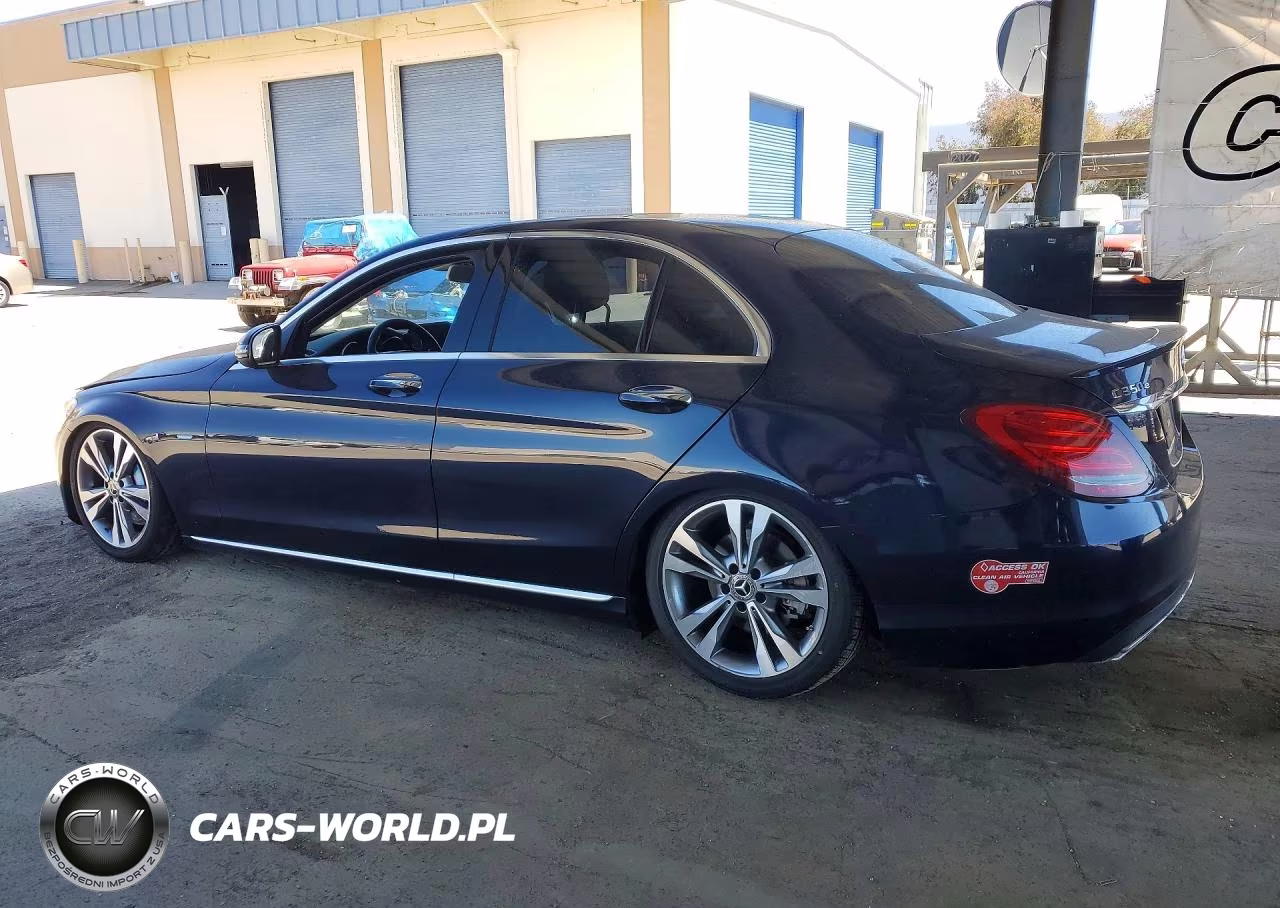 2017 Mercedes-Benz C 350E VIN:55SWF4HB0HU223284 - 2