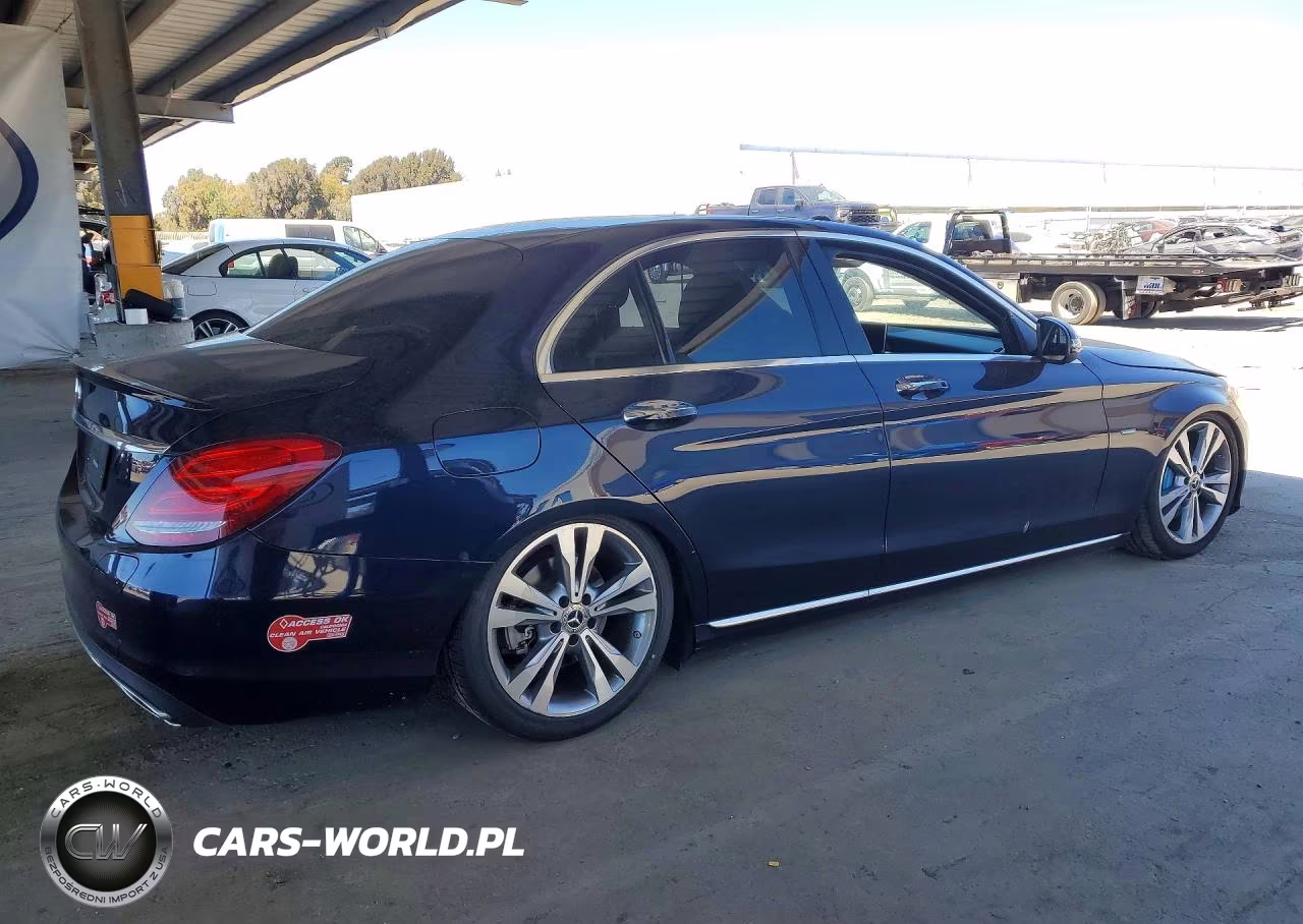 2017 Mercedes-Benz C 350E VIN:55SWF4HB0HU223284 - 3