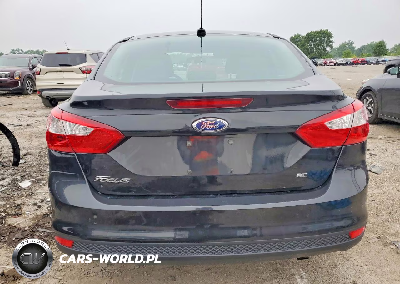 2014 Ford Focus Se VIN:1FADP3F24EL363985 - 6