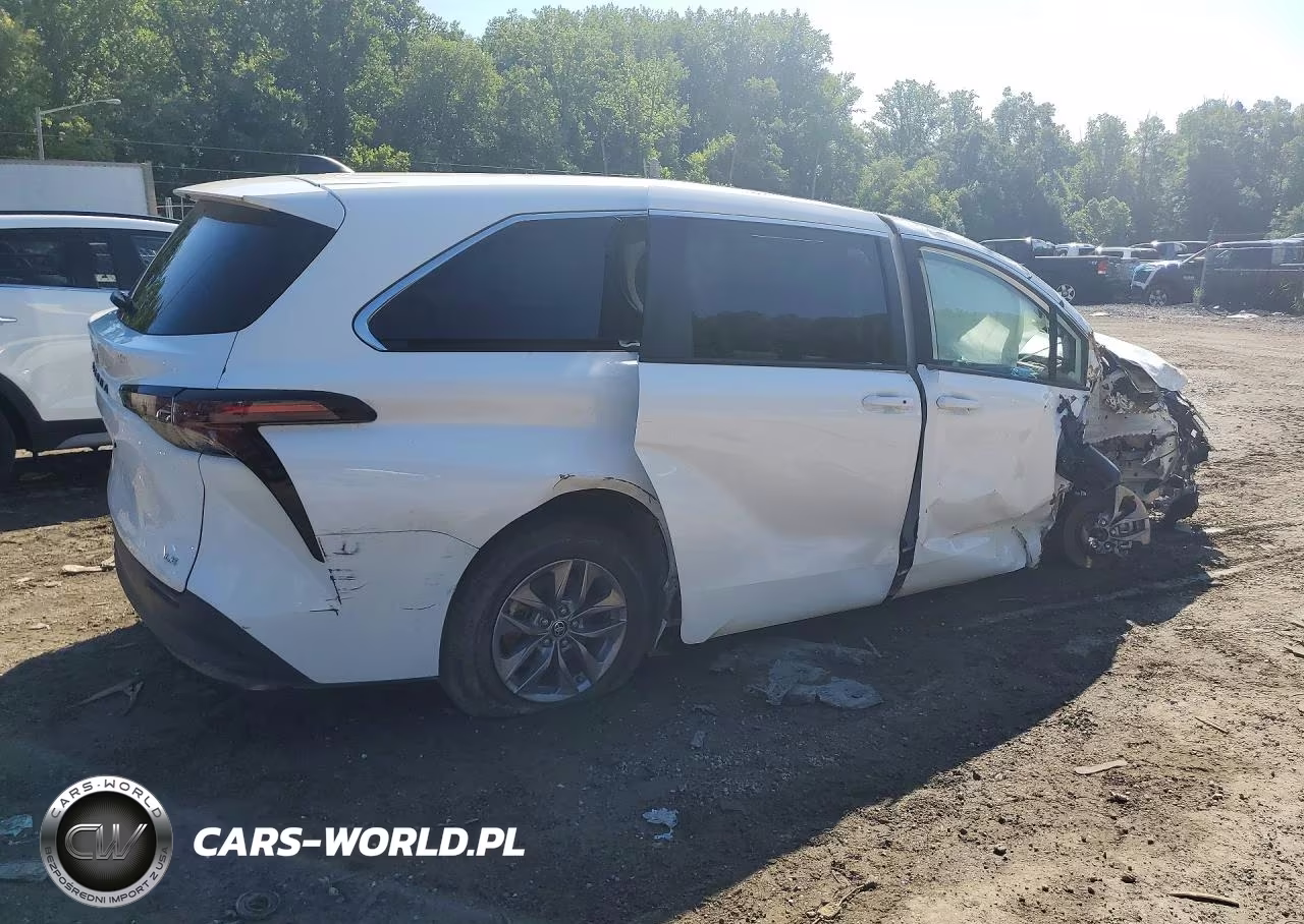 2025 Toyota Sienna Le VIN:5TDKRKEC9SS225188 - 3