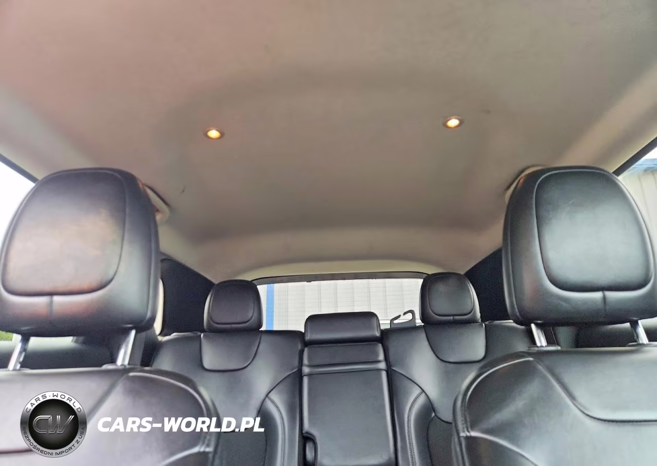 2019 Jeep Cherokee Latitude Plus VIN:1C4PJMLB4KD398681 - 10