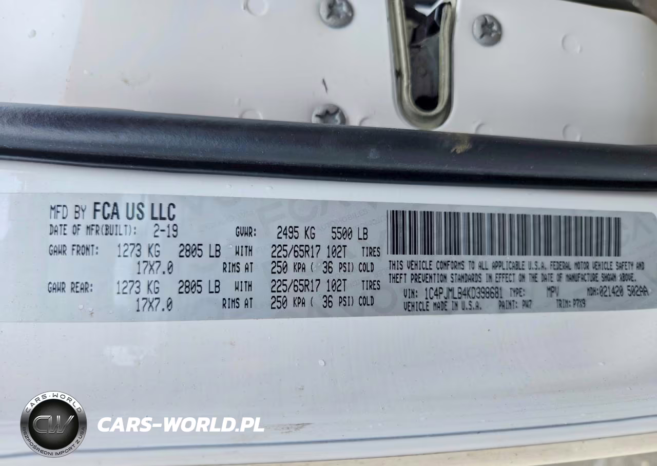 2019 Jeep Cherokee Latitude Plus VIN:1C4PJMLB4KD398681 - 13