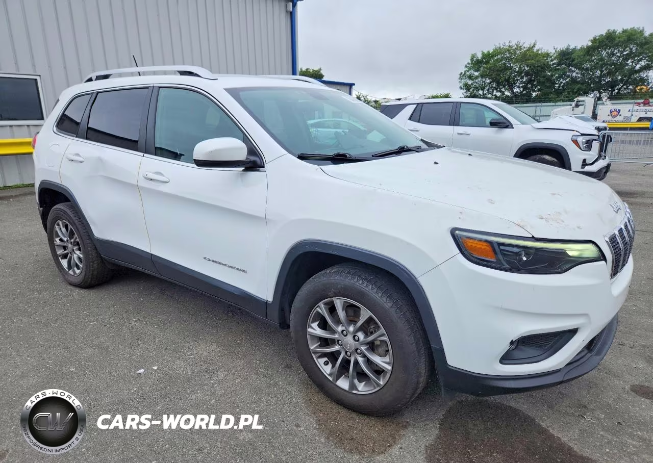 2019 Jeep Cherokee Latitude Plus VIN:1C4PJMLB4KD398681 - 4