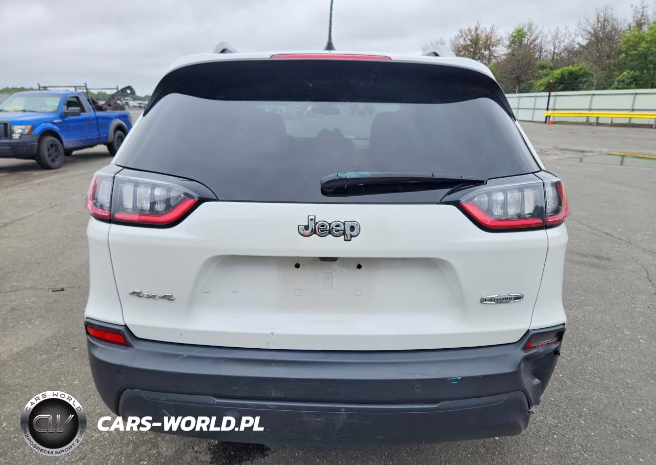 2019 Jeep Cherokee Latitude Plus VIN:1C4PJMLB4KD398681 - 6