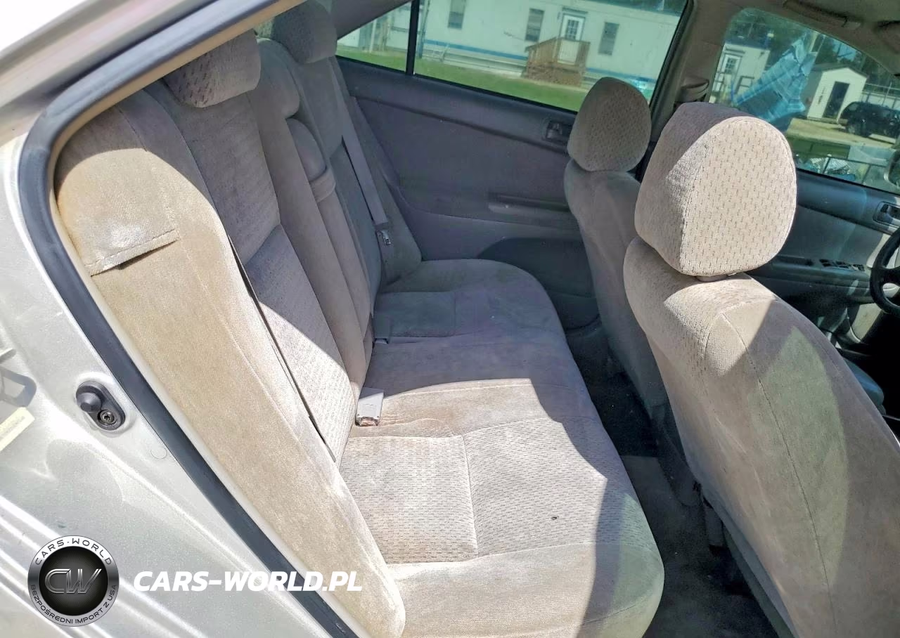2002 Toyota Camry Le VIN:4T1BE32K22U099146 - 10
