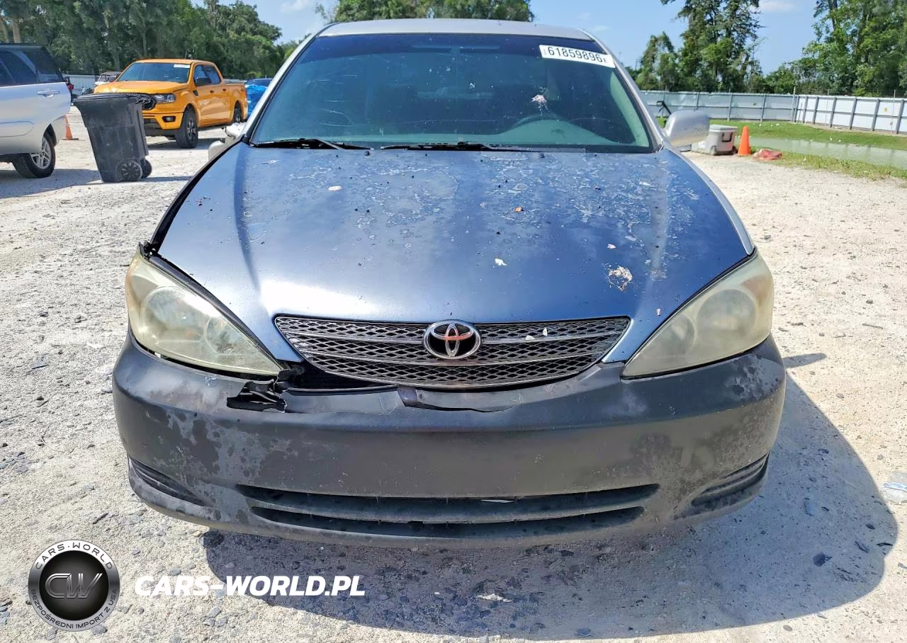 2002 Toyota Camry Le VIN:4T1BE32K22U099146 - 5