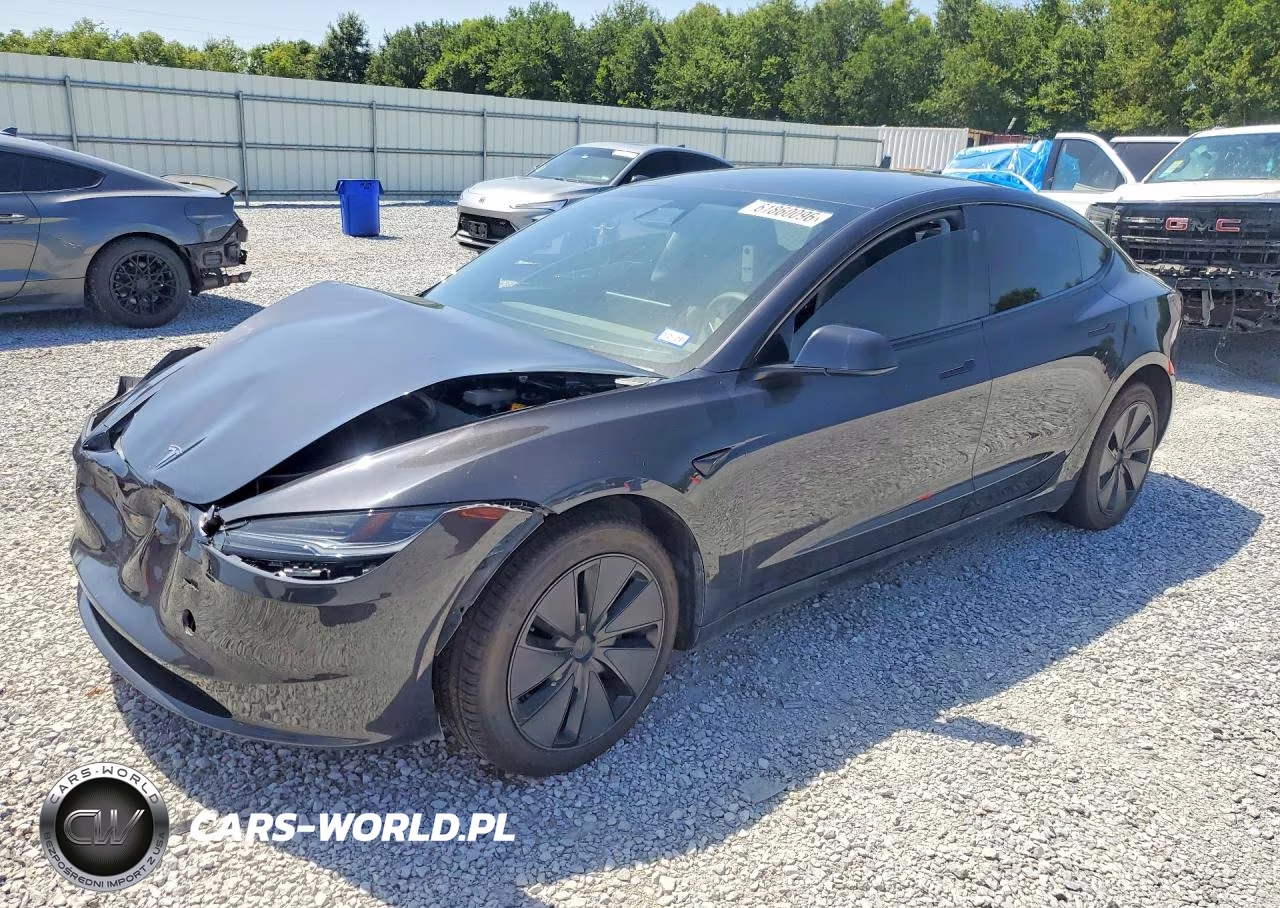 2024 Tesla Model 3 – zdjęcie 1 z 13