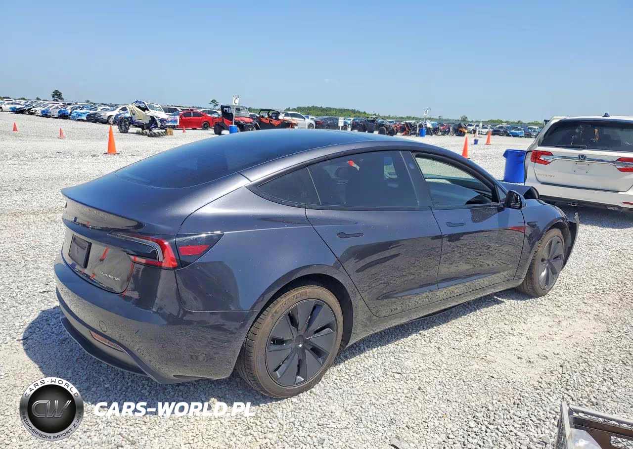 2024 Tesla Model 3 VIN:5YJ3E1EB0RF796424 - 3