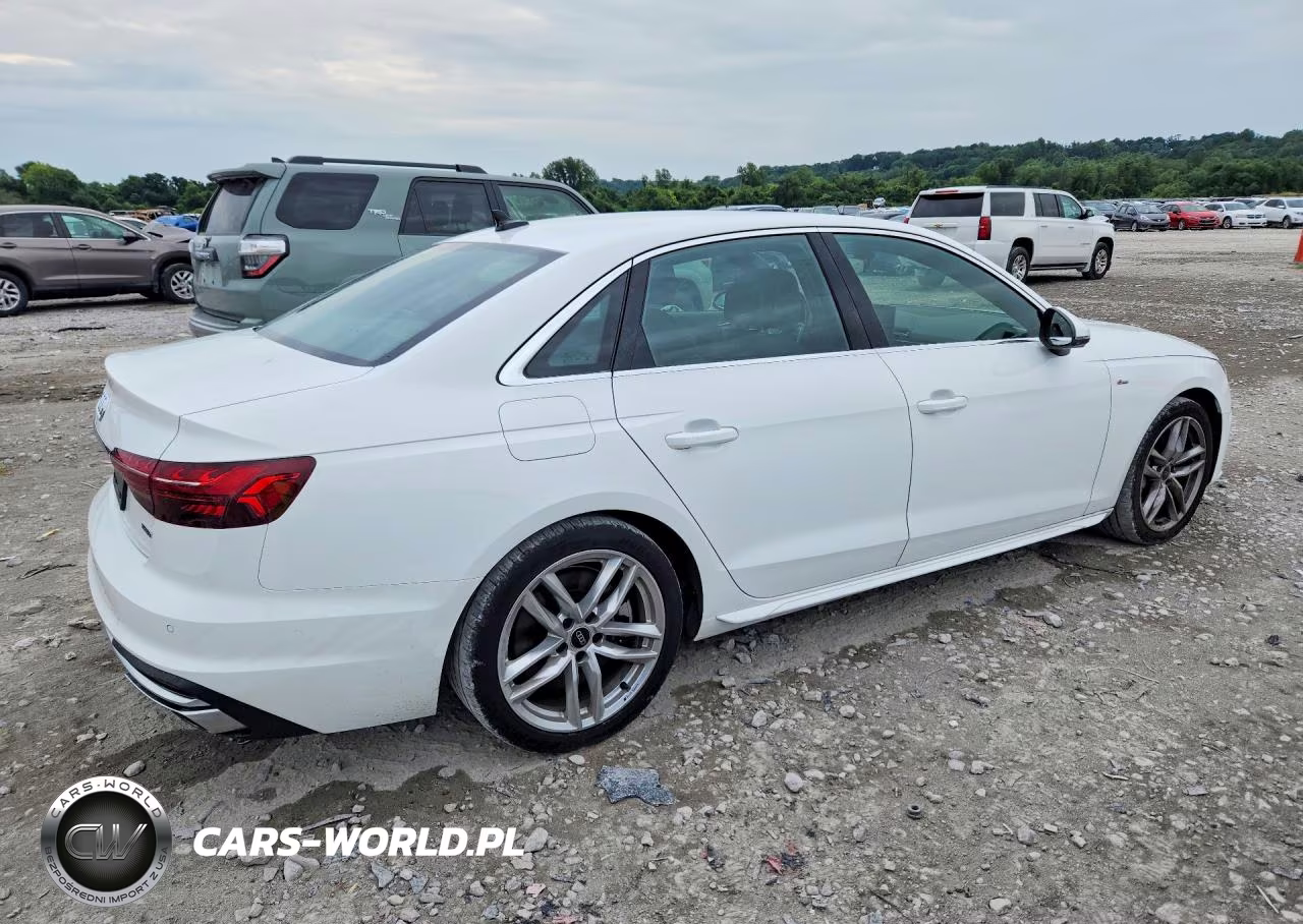 2023 Audi A4 Premium Plus 45 VIN:WAUEAAF49PN018350 - 3