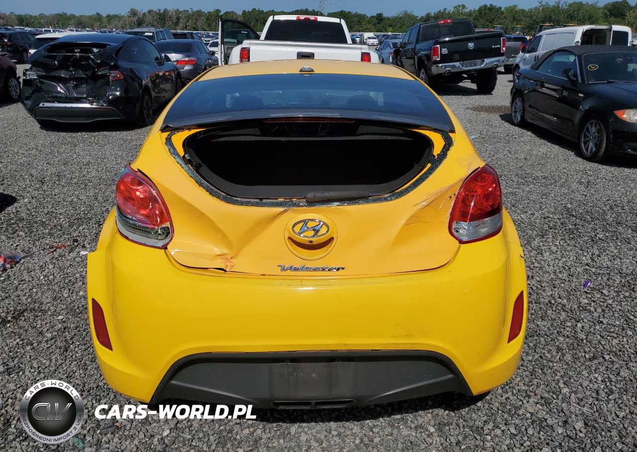 2016 Hyundai Veloster Base VIN:KMHTC6AD4GU248467 - 6