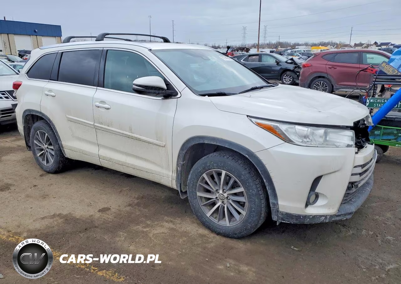 2018 Toyota Highlander Se VIN:5TDJZRFH4JS542034 - 4