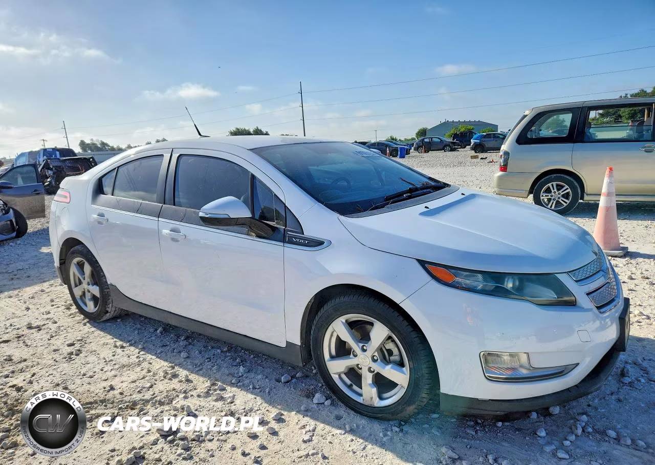2013 Chevrolet Volt VIN:1G1RB6E48DU101357 - 4