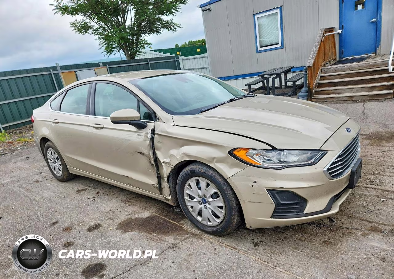 2019 Ford Fusion S VIN:3FA6P0G79KR245641 - 4