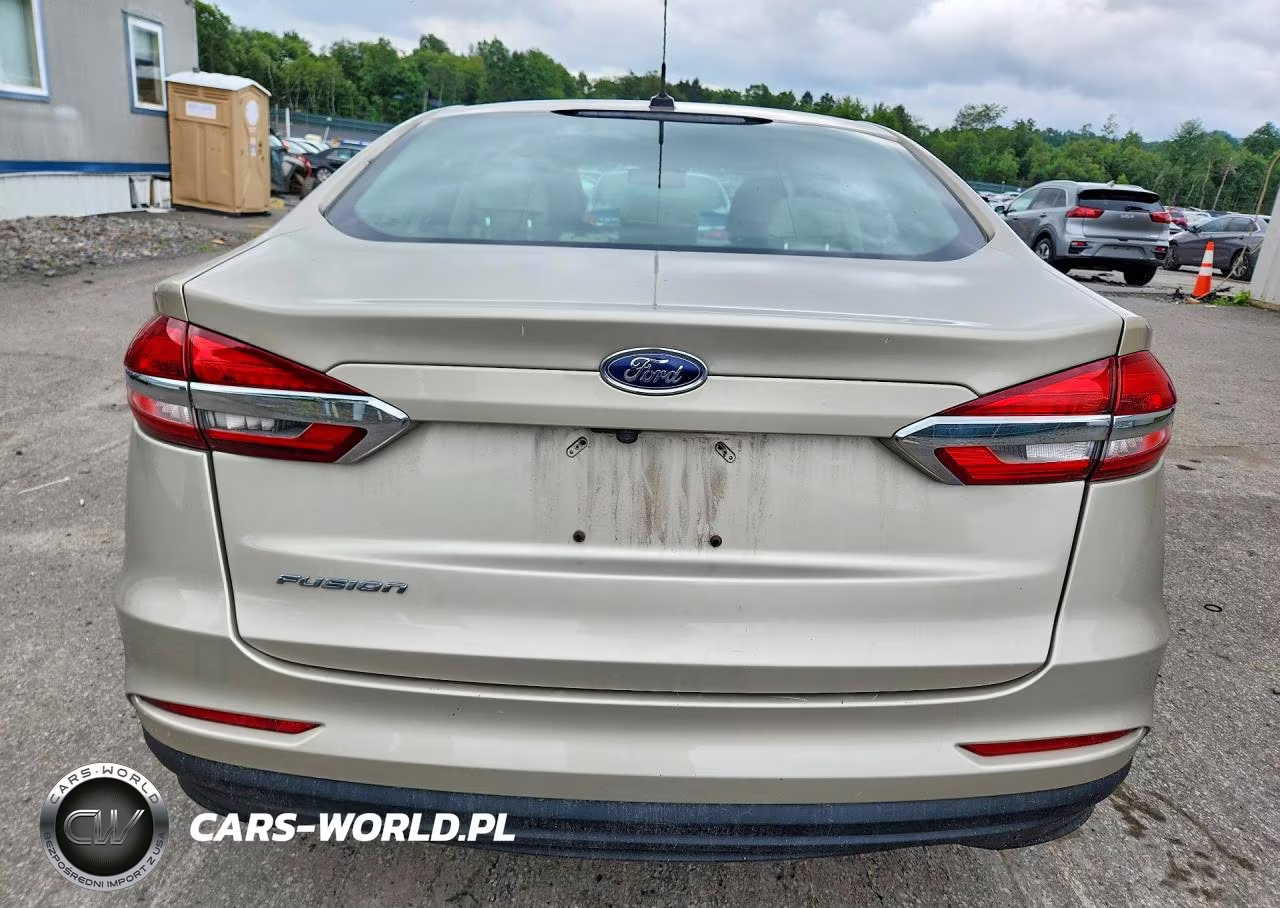 2019 Ford Fusion S VIN:3FA6P0G79KR245641 - 6