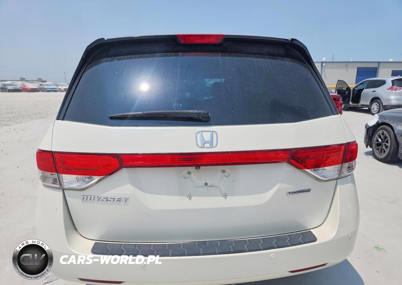 2017 Honda Odyssey Touring VIN:5FNRL5H92HB021864 - 6