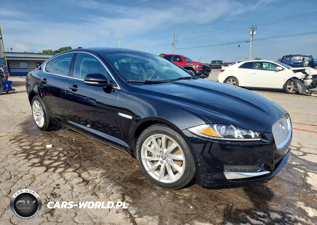 2012 Jaguar Xf VIN:SAJWA0FB4CLS42102 - 4