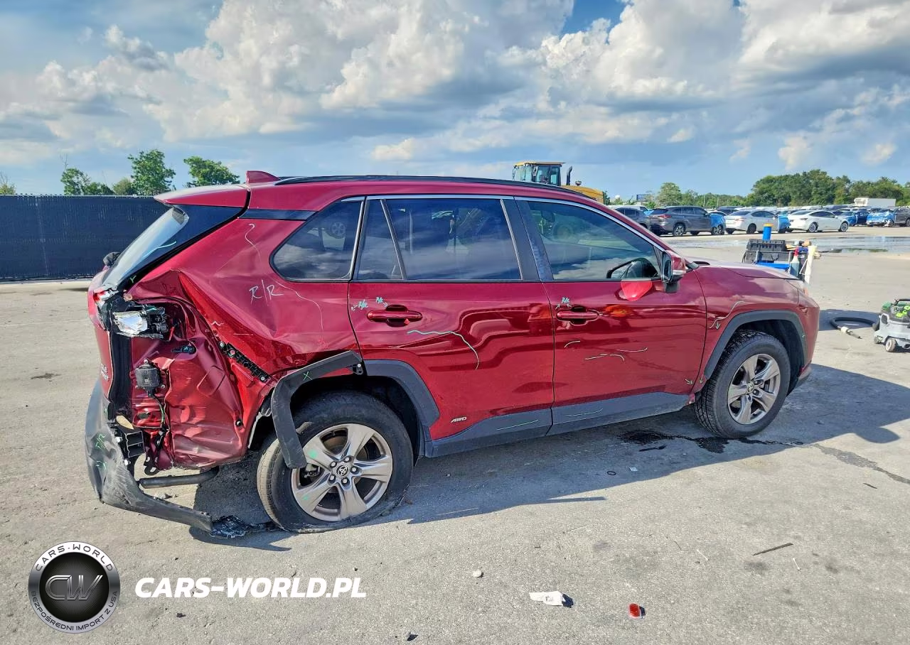 2023 Toyota Rav4 Hybrid Xle VIN:JTMRWRFV4PD197898 - 3
