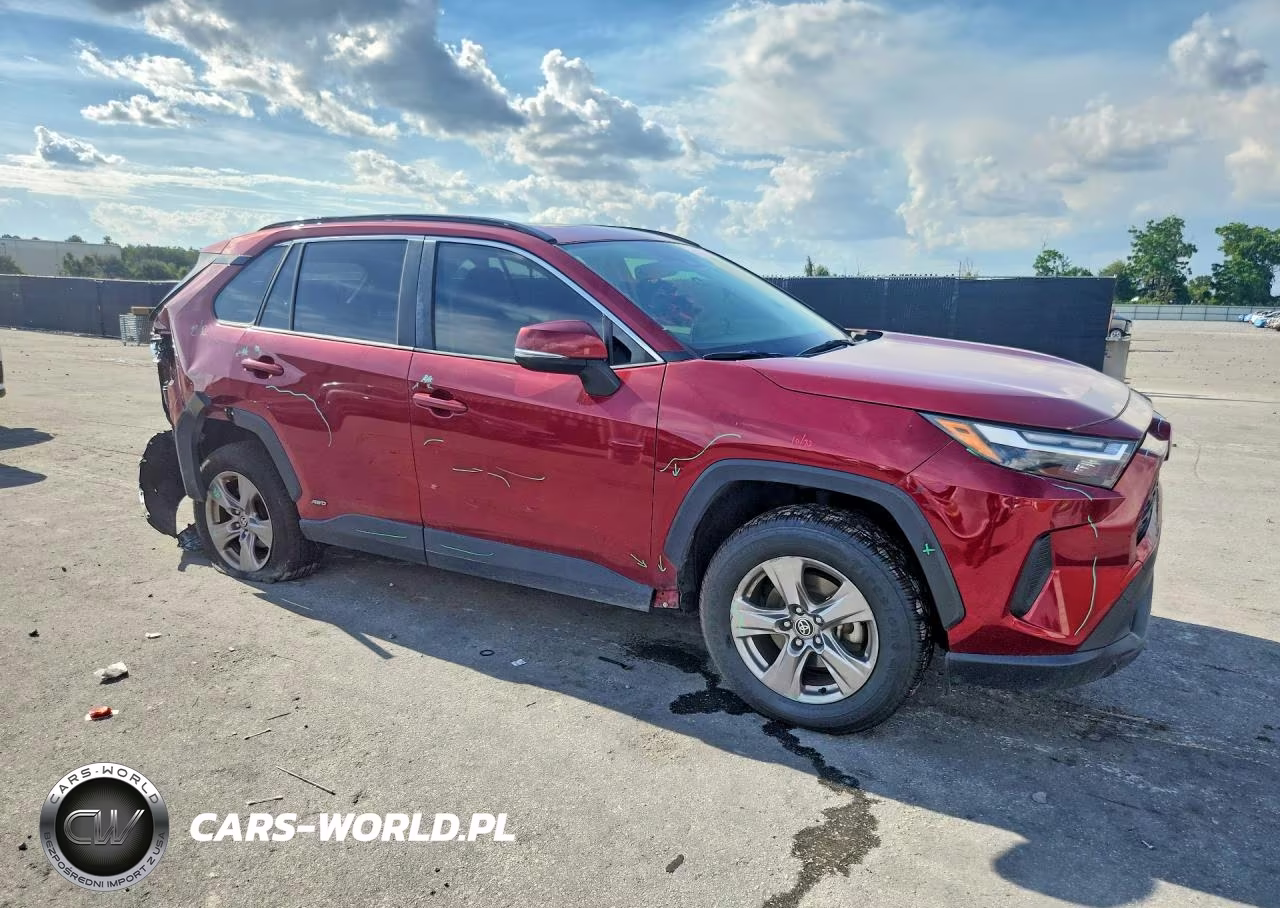 2023 Toyota Rav4 Hybrid Xle VIN:JTMRWRFV4PD197898 - 4