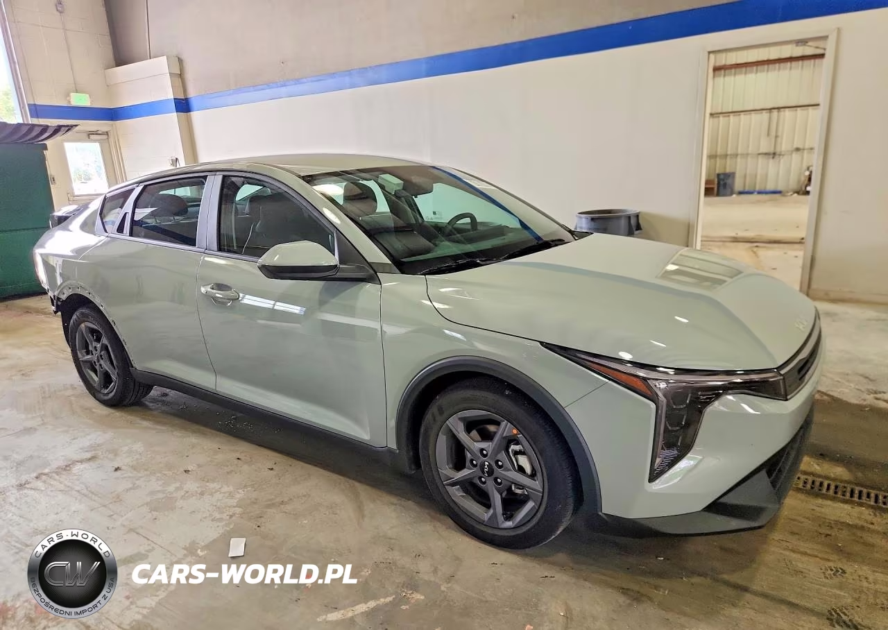 2026 Kia K4 Lxs VIN:3KPFT4DE1TE319417 - 4
