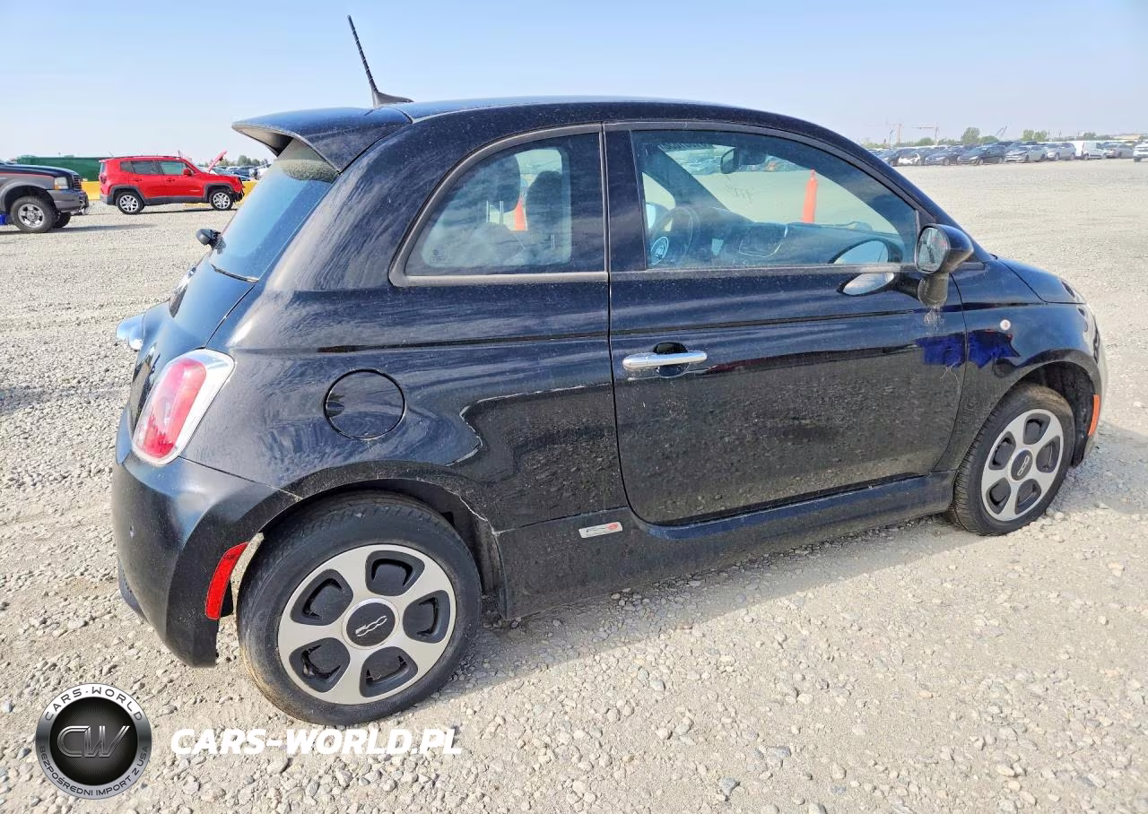 2016 Fiat 500 Electric VIN:3C3CFFGE4GT209811 - 3